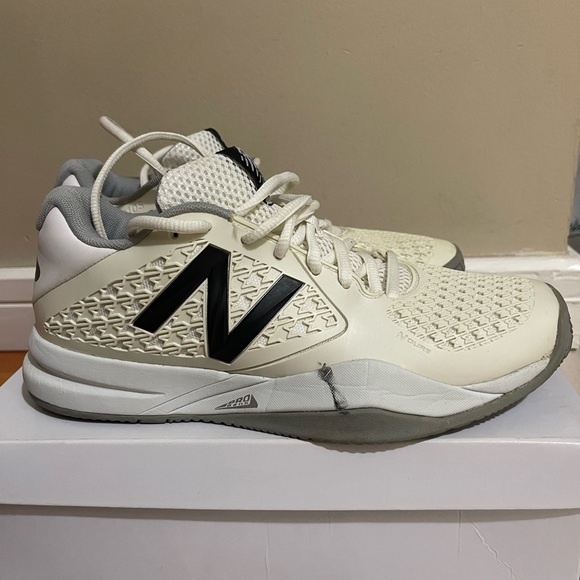 New Balance - Picture 4 of 7